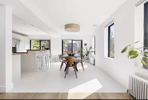 104 King St, Brooklyn, NY 11231