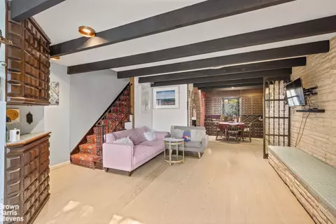 75-27 Furmanville Ave, New York City, NY 11379