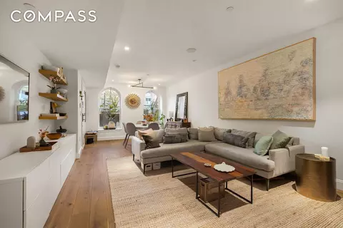 574 Washington Ave #1, Brooklyn, NY 11238
