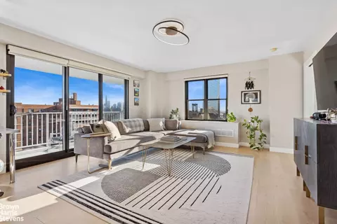 383 Grand St #M2002, New York, NY 10002