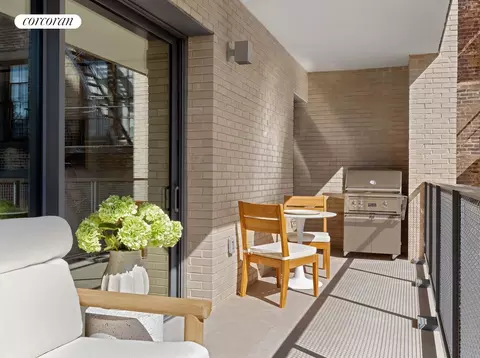 181 Macdougal St #2A, New York, NY 10011