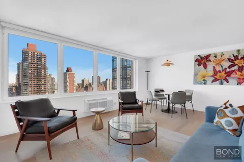 353 E 72nd St #26A, New York, NY 10021