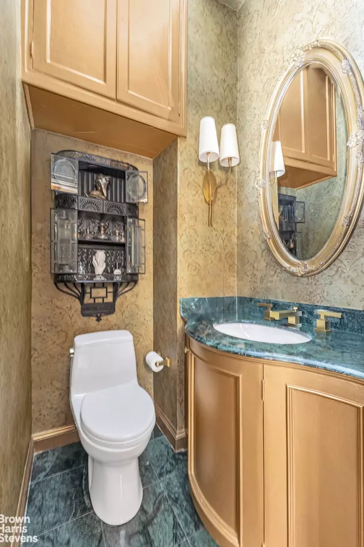 Bath - 444 E 52nd St #PENTHOUSE, New York, NY 10022 photo 1 of 2
