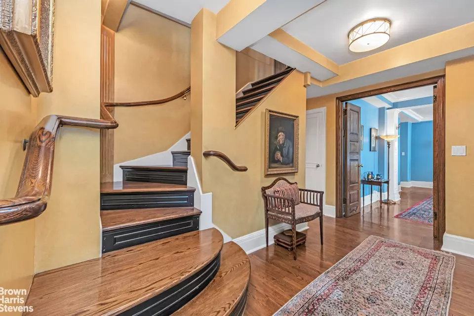 Entry Way - 444 E 52nd St #PENTHOUSE, New York, NY 10022 photo 3 of 3
