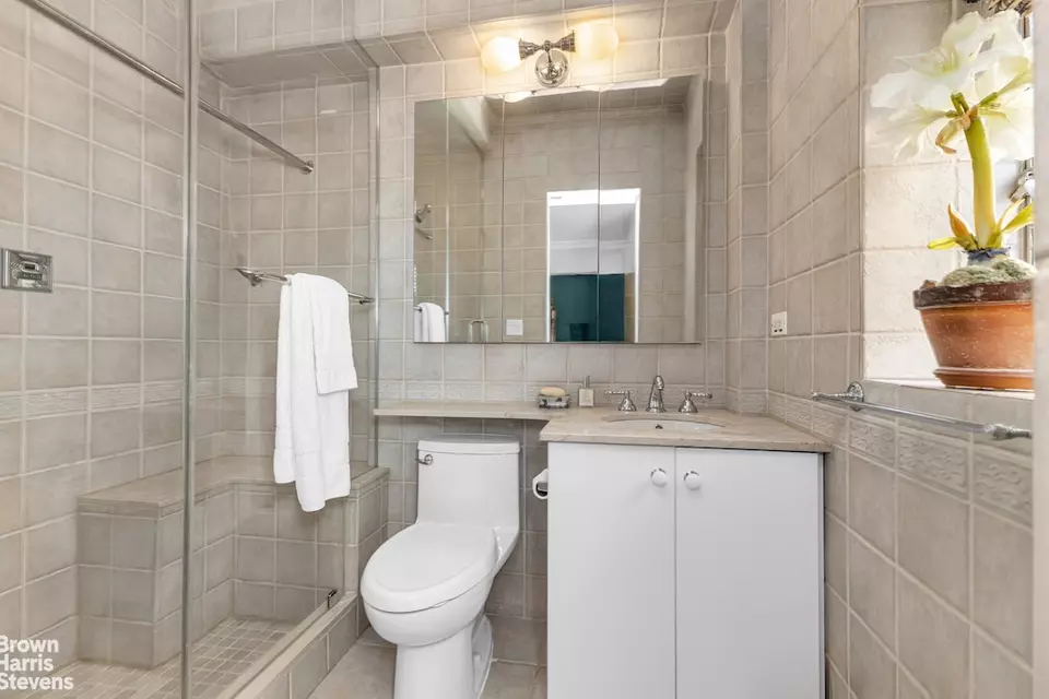 Bath - 444 E 52nd St #PENTHOUSE, New York, NY 10022 photo 2 of 2