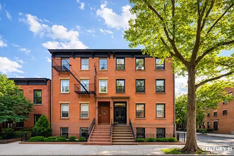 138 Kane St, Brooklyn, NY 11231