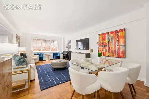860 5th Ave #5L, New York, NY 10065