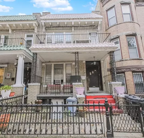 438 73rd St, Brooklyn, NY 11209