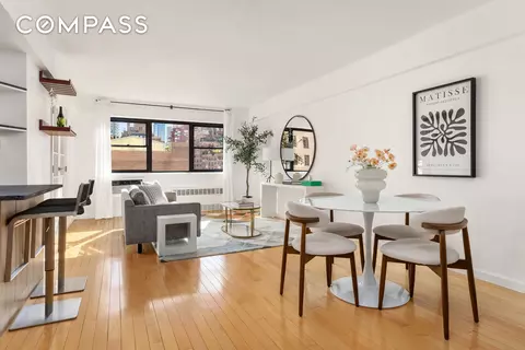 181 E 73rd St #9C, New York, NY 10021