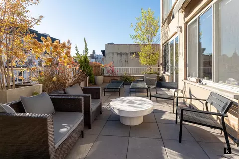 525 E 11th St #6-C, New York, NY 10009