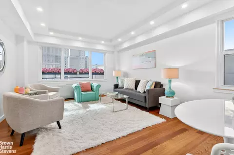 520 E 72nd St #PHC, New York, NY 10021