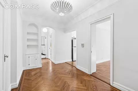 680 W 204th St #3E, New York, NY 10034
