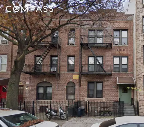 426 68th St, Brooklyn, NY 11220