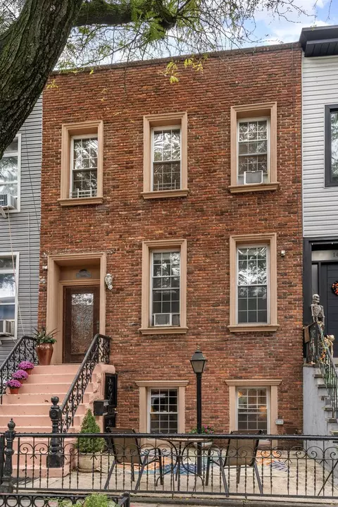 147 Weirfield St, Brooklyn, NY 11221