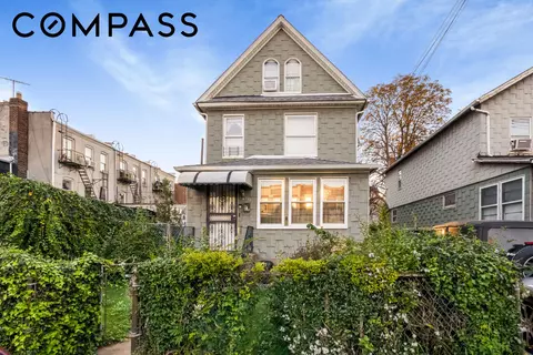 97-30 127th St, South Richmond Hill, NY 11419