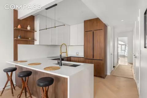 90 Herbert St #TH1, Brooklyn, NY 11222