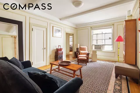 150 E 49th St #9E, New York, NY 10017