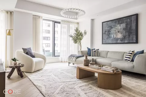 310 E 86th St #9B, New York, NY 10028