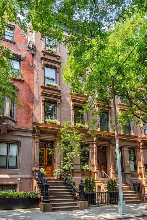 138 W 82nd St, New York, NY 10024