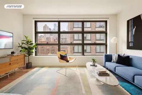 547 W 47th St #405, New York, NY 10036