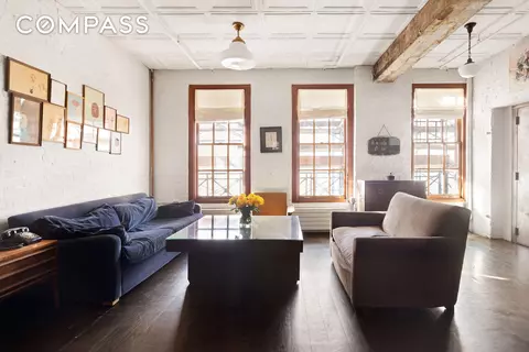 465 Greenwich St #4, New York, NY 10013