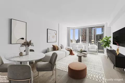500 W 43rd St #16H, New York, NY 10036