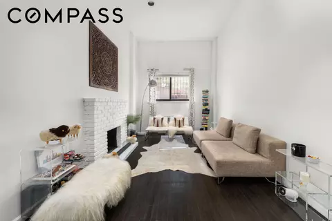 170 E 92nd St #1A, New York, NY 10128