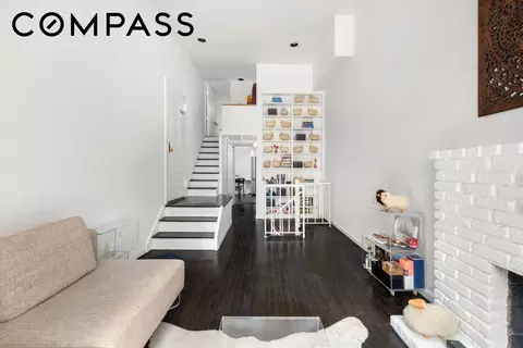 170 E 92nd St #1A, New York, NY 10128