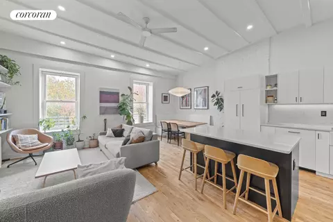 328 Clinton Ave #5, Brooklyn, NY 11205