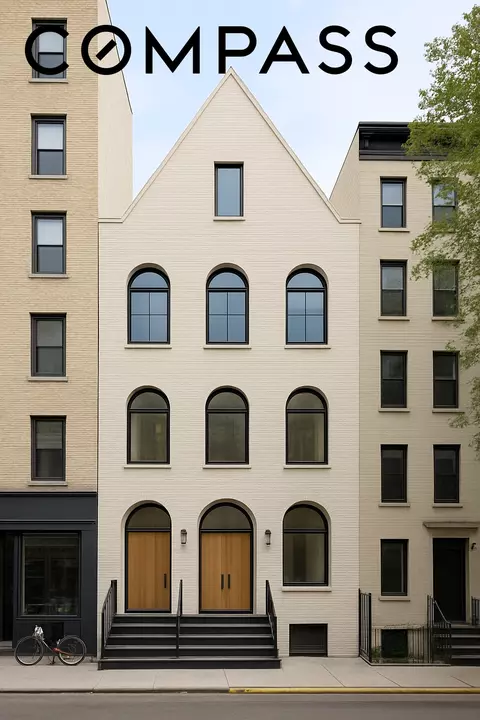 121 E 7th St, New York, NY 10009