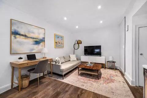 295 W 11th St #2-E, New York, NY 10014