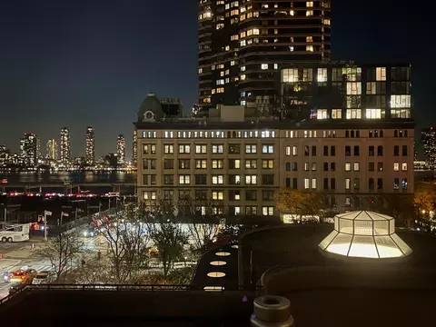 330 E 38th St #5K, New York, NY 10016