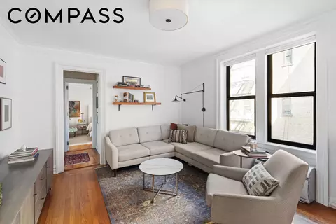 319 W 18th St #5I, New York, NY 10011