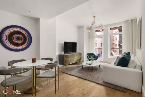 525 6th Ave #8C, New York, NY 10011