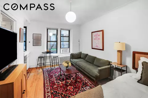 300 8th Ave #5G, Brooklyn, NY 11215
