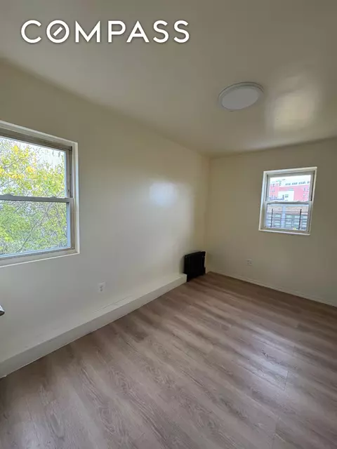 1333 Bristow St, New York City, NY 10459