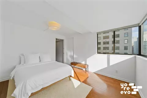 142 E 16th St #8C, New York, NY 10003
