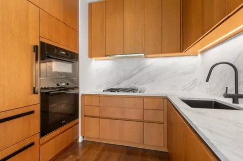 570 Broome St #6B, New York, NY 10013