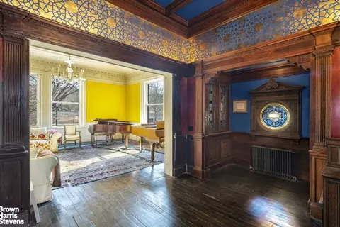 1 W 123rd St, New York, NY 10027