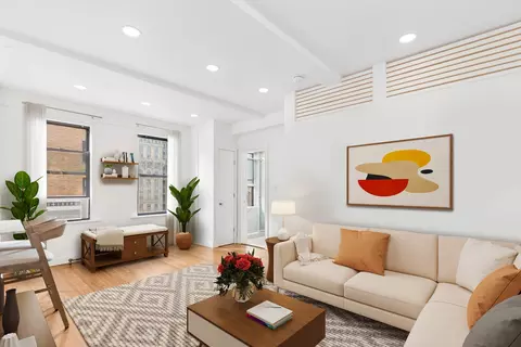 215 W 75th St #11D, New York, NY 10023