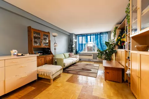 495 E 7th St #6J, Brooklyn, NY 11218