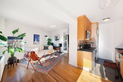 350 W 14th St #5-C, New York, NY 10014