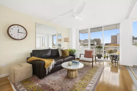 420 W 23rd St #9A, New York, NY 10011