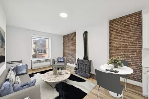 145 W 80th St #4R, New York, NY 10024