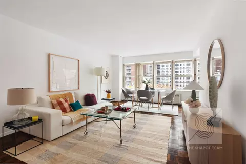 120 E 36th St #9A, New York, NY 10016