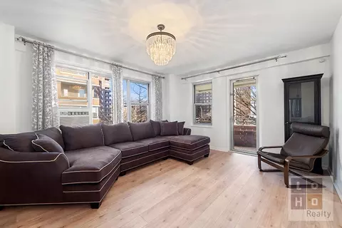 575 Grand St #E202, New York, NY 10002
