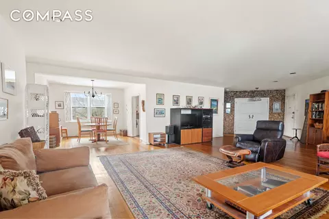 162-01 Powells Cove Blvd #4R, Whitestone, NY 11357