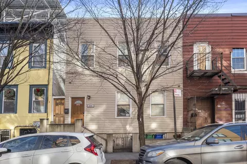 234 Richardson St, Brooklyn, NY 11222