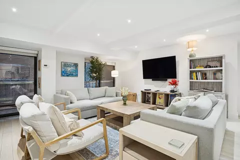 254 Park Ave S #2PR, New York, NY 10010