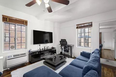 45 Tudor City Pl #1505, New York, NY 10017